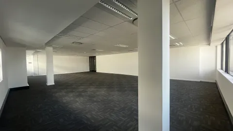 Atholl Towers, 129 Patricia Road, Sandown has a a 188m² Office Space Available To Let (23)